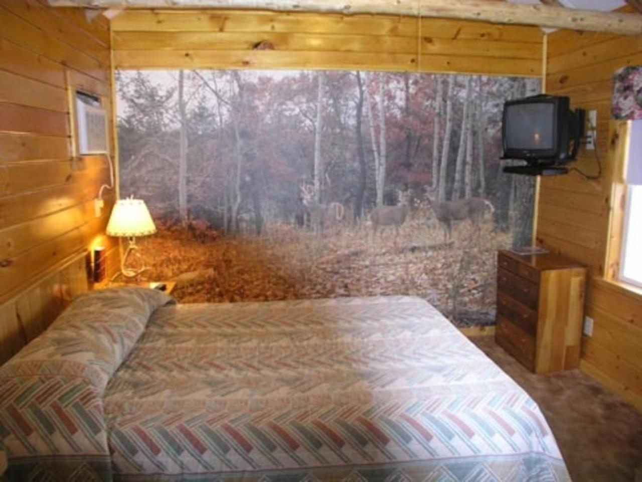 Maple Leaf Motel Schroon Lake Exteriér fotografie